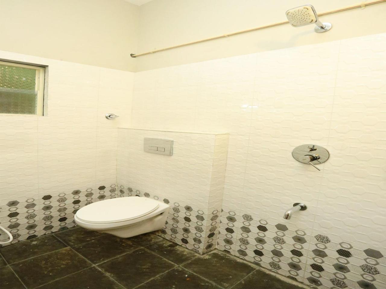 Oyo 12978 Igloo Residency Hotel Витири Екстериор снимка