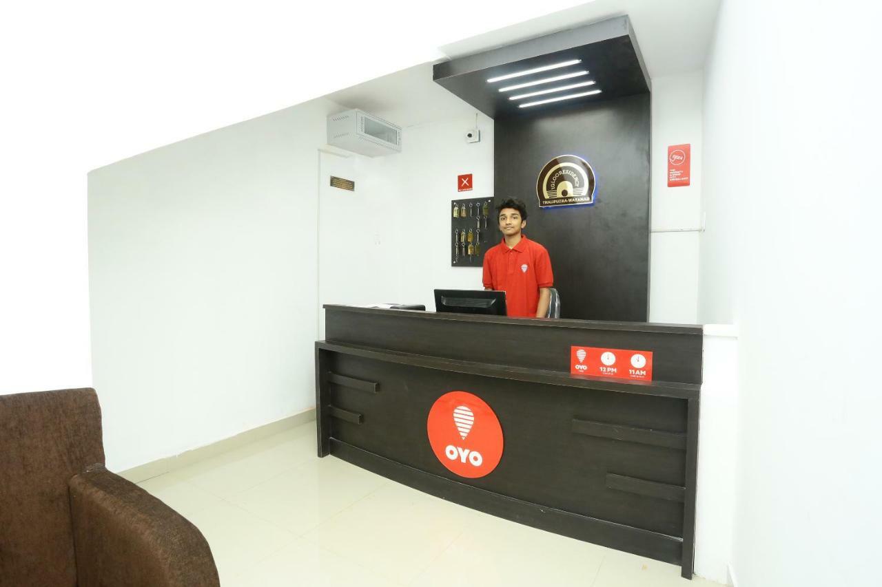 Oyo 12978 Igloo Residency Hotel Витири Екстериор снимка