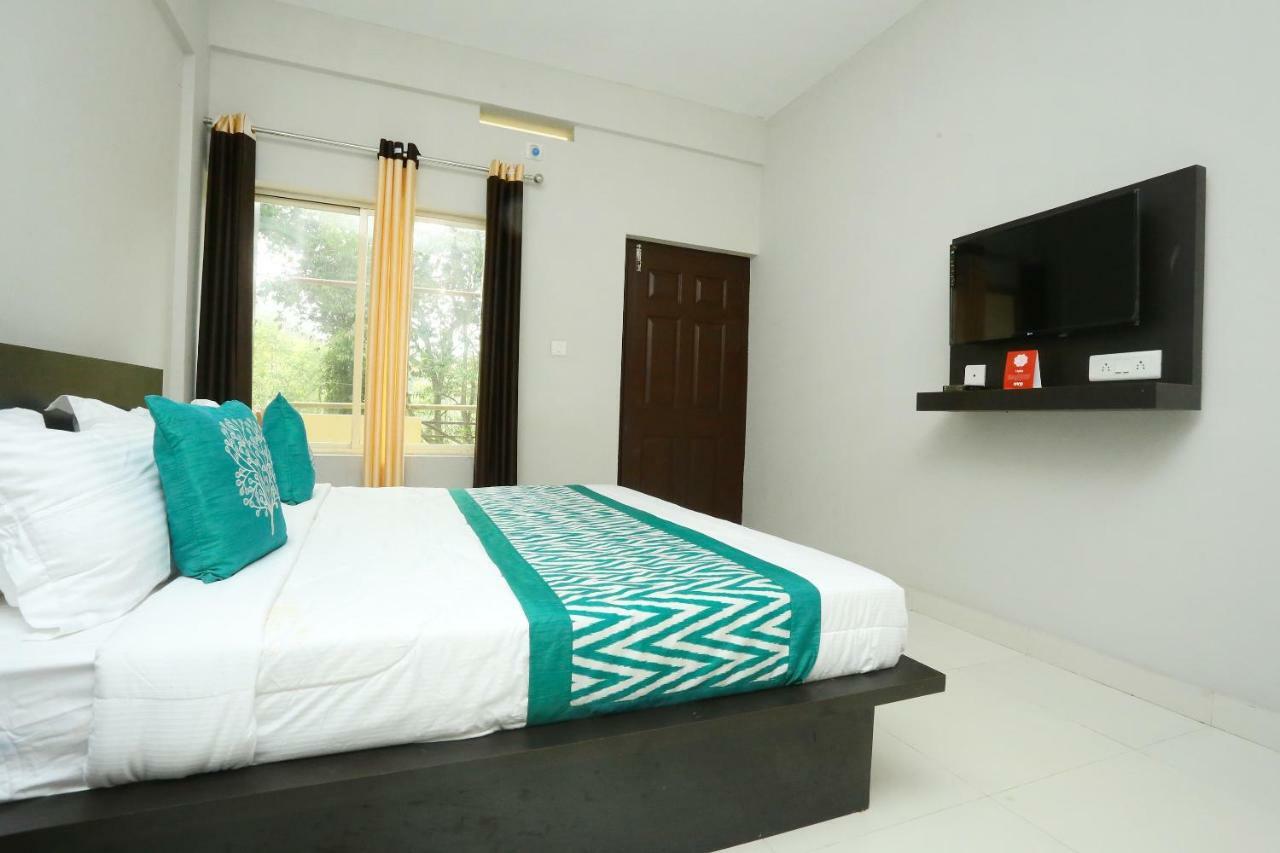 Oyo 12978 Igloo Residency Hotel Витири Екстериор снимка