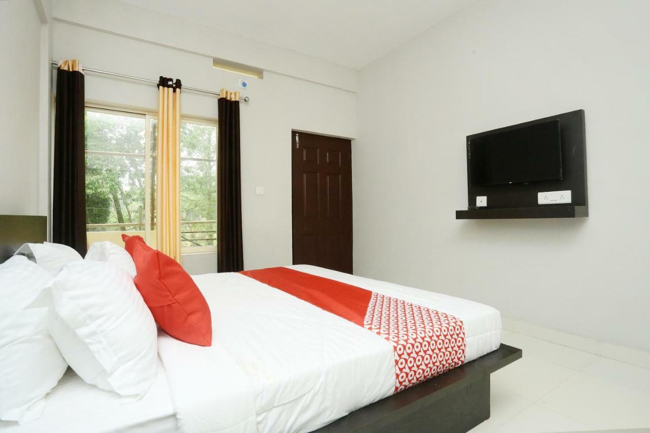 Oyo 12978 Igloo Residency Hotel Витири Екстериор снимка